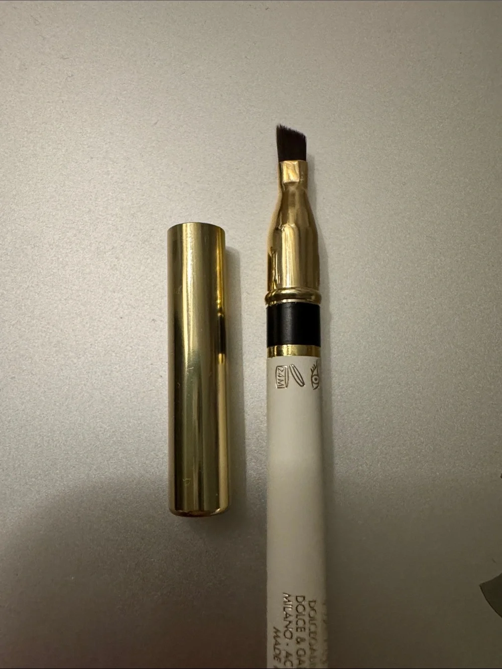 Dolce & Gabbana White and Gold Sleek Kohl Eye Pencil